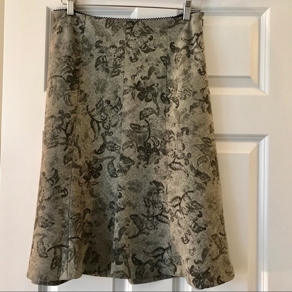 Ann Taylor Dresses & Skirts - Ann Taylor Gray Floral Skirt